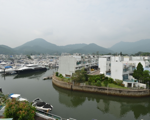 匡居居海景洋房以呎價逾2.48萬售出。