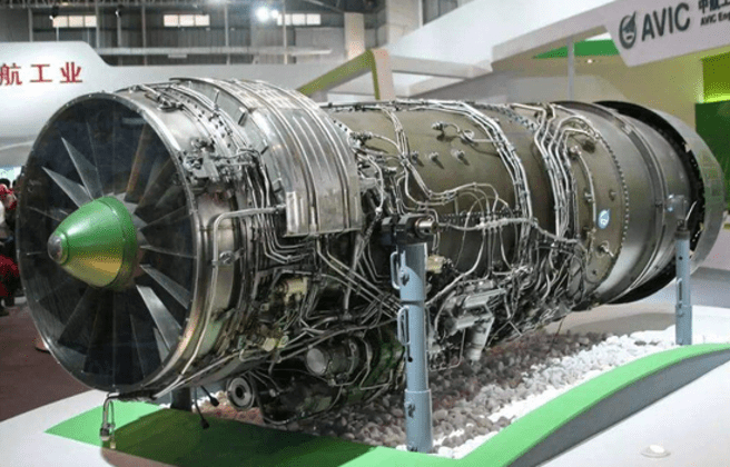 中國的渦扇-10飛機發動機。