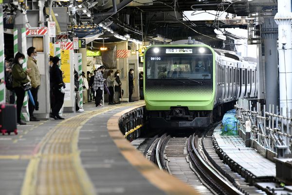 東京山手線電車。美聯社