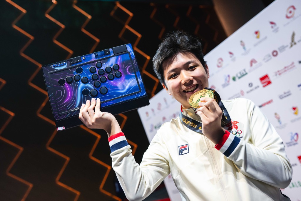 陳栢賢為港隊取得今屆亞青運第3金。港協暨奧委會圖片 陳栢賢為港隊取得今屆亞青運第3金。港協暨奧委會圖片