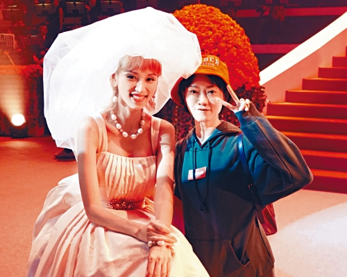 ■飾演梅愛芳的廖子妤(右),專程到紅館支持王丹妮。