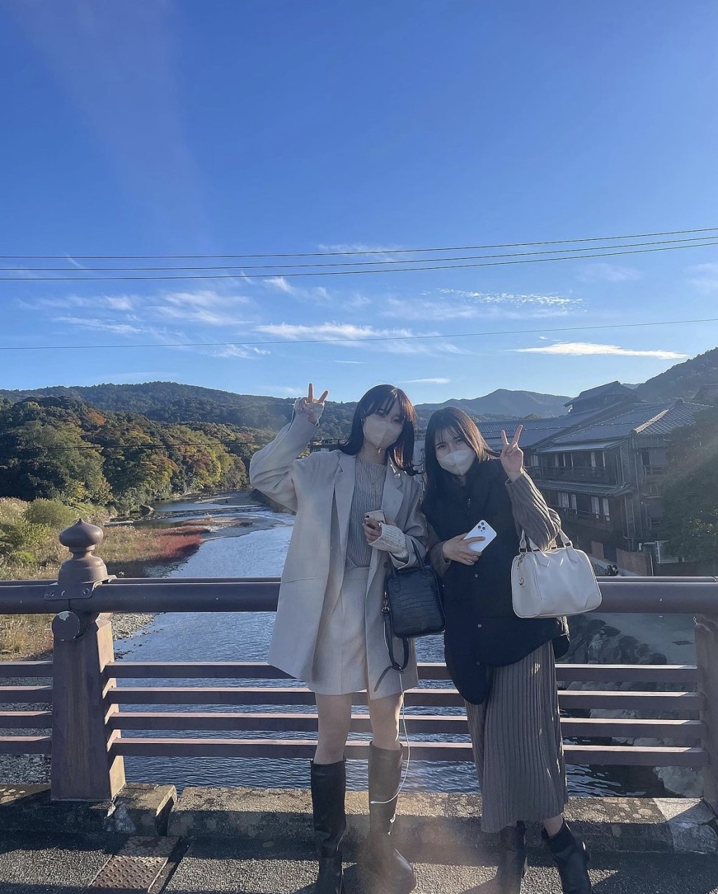 山本有真分享日常出游照片。 Instagram