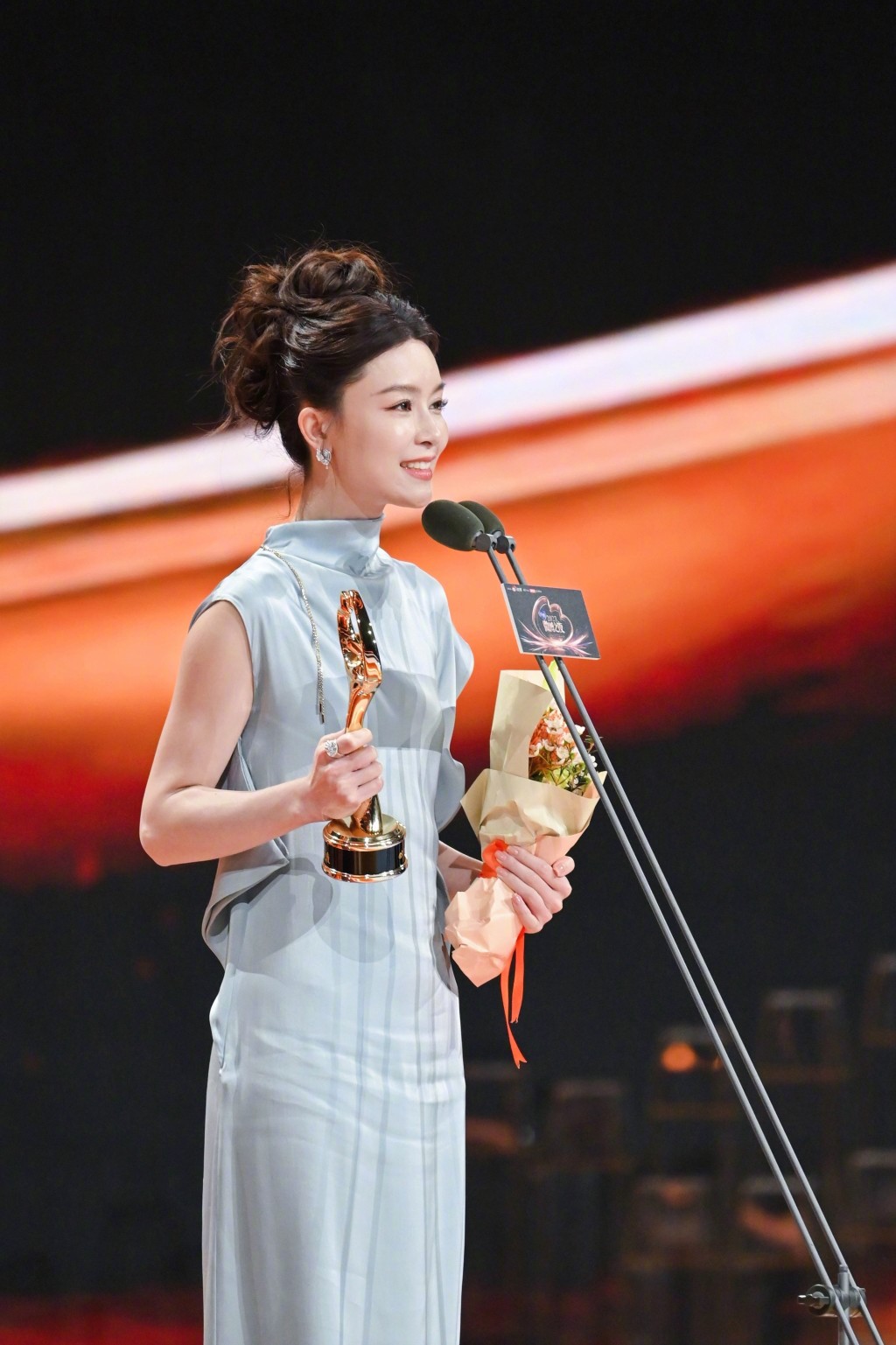 文詠珊獲頒「微博年度閃耀演員」。