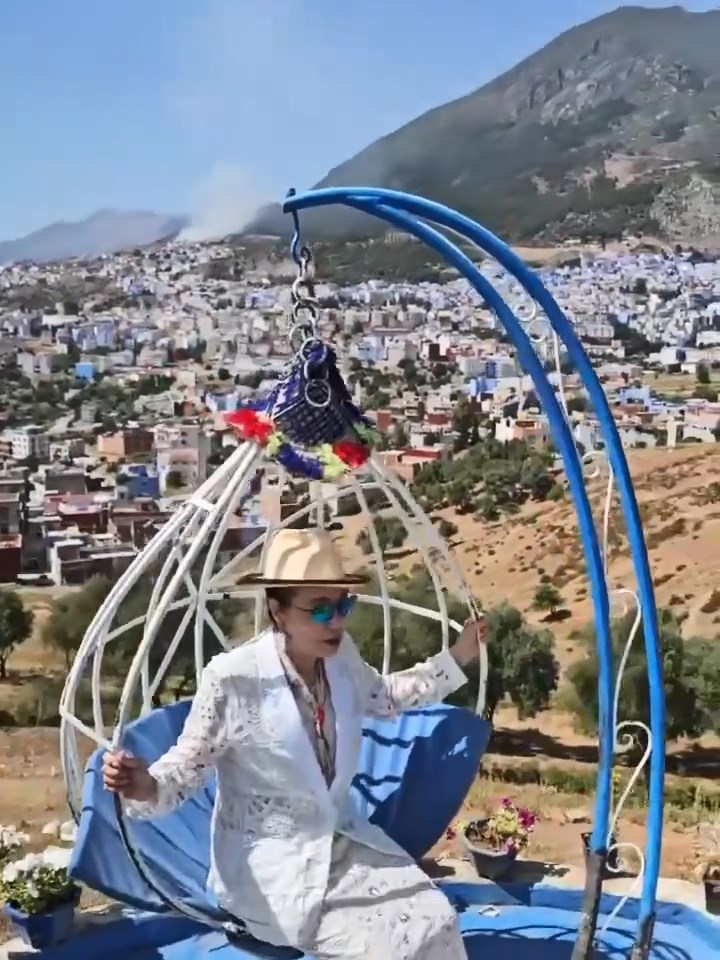 汪明荃的照片,好似在空中拍攝。 汪明荃的照片,好似在空中拍攝。