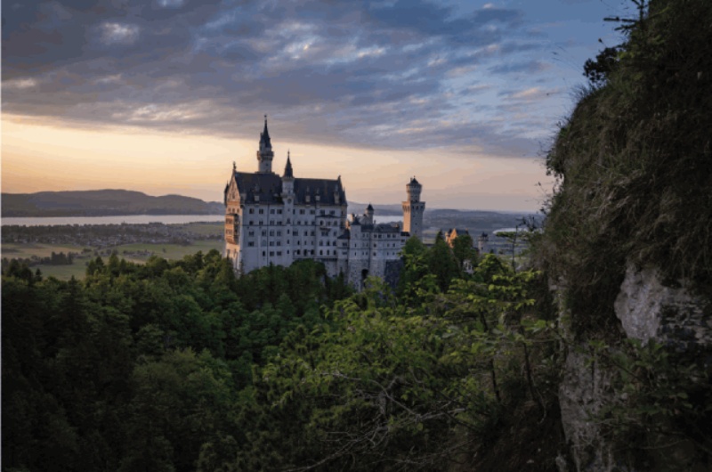 德国南部知名观光胜地新天鹅堡。