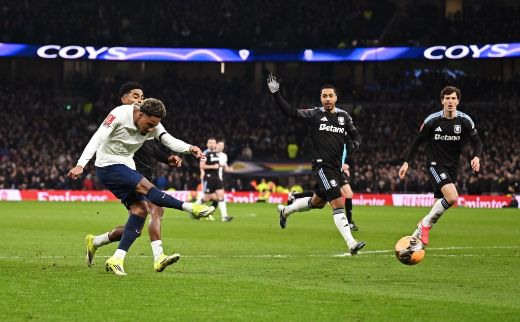 熱刺吞下今季各項賽事第10敗。路透社