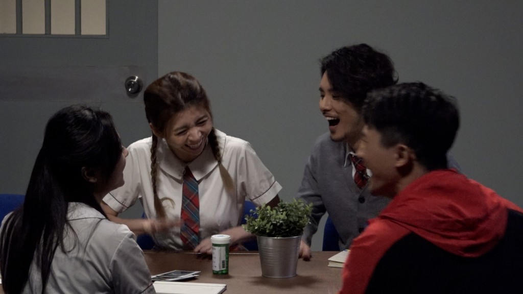 眾人為尋找真兇傷盡腦筋。