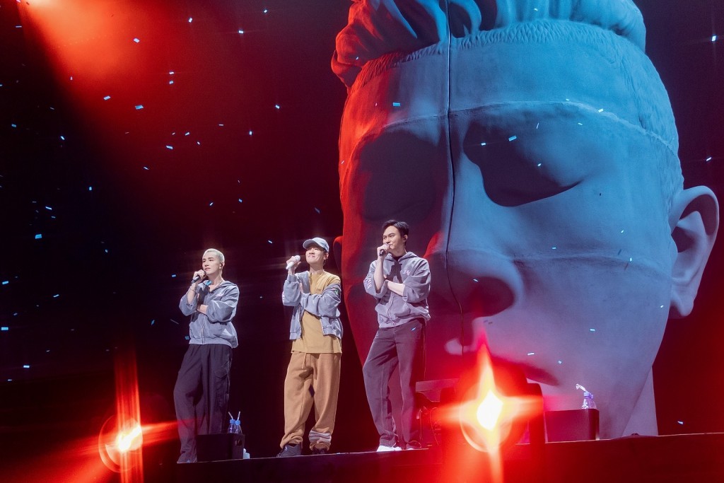 3人好老友。 3人好老友。