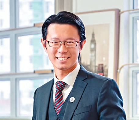 香港直接資助學校議會主席陳狄安表示,今年直資中學「抽飛」情況較往年多,但預計對「叩門」情況影響不大。