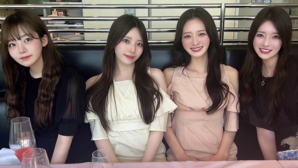 日本東大校花神谷明采（右2）4姊妹合照，年齡大到小排序從右至左。 IG@asa_kamiya