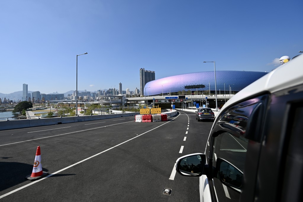 交通大致暢順。劉駿軒攝