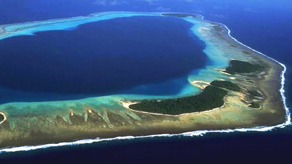 中方有報告指黃岩島環境質量優美，批評菲律賓破壞珊瑚礁。