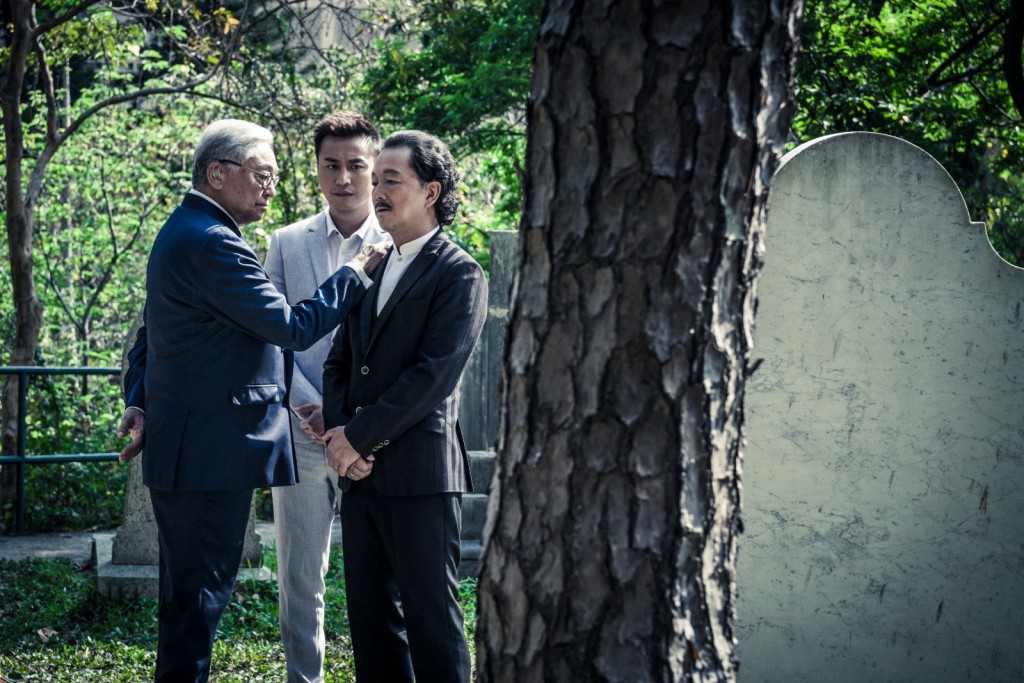 还有已离世的智叔（右）。