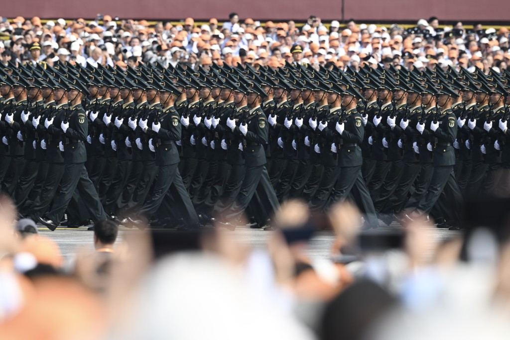 9月3日，紀念中國人民抗日戰爭暨世界反法西斯戰爭勝利80周年大會在北京舉行。火箭軍方隊通過天安門廣場。新華社