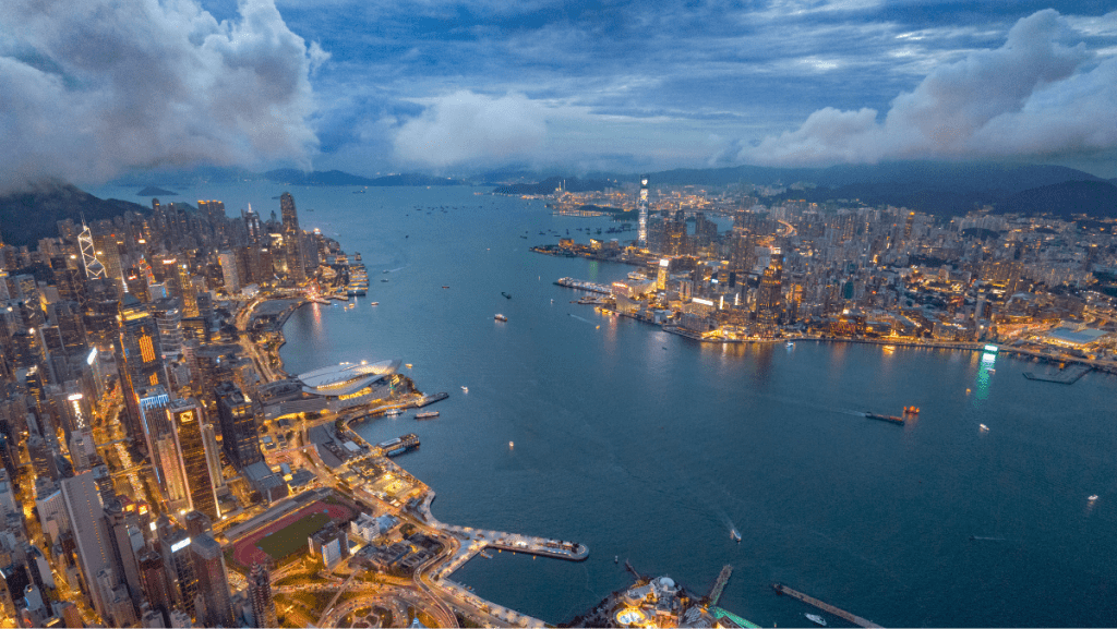 港投公司年報「耐心」地修飾辭令｜藍血工廠