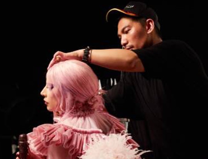 Gaga的御用髮型師獲提名最佳化妝及髮型設計獎。