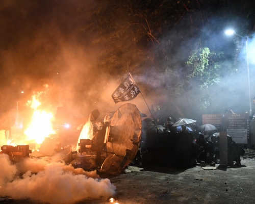 中大昨晚爆發激烈的衝突事件。