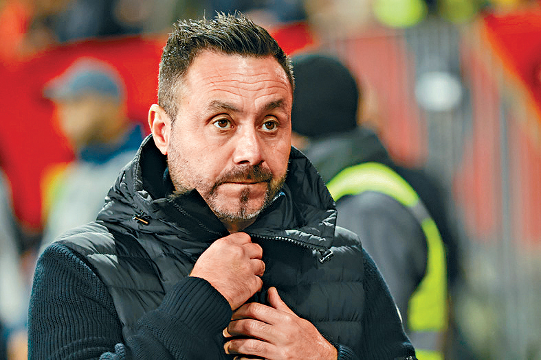 熱刺為新帥迪沙比開出一份長達5年的長約。