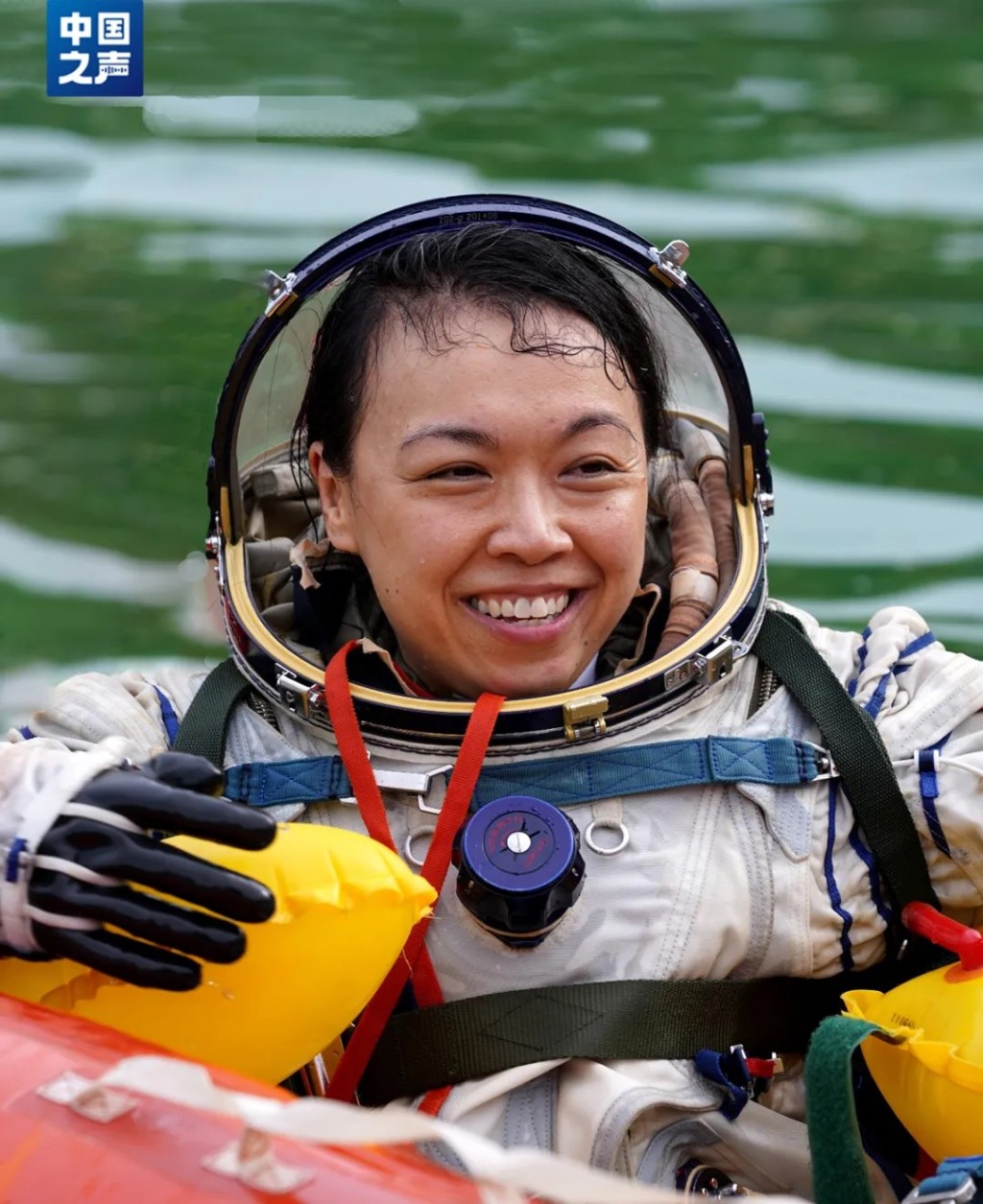 漫長艱苦的訓練中，港產太空人、3孩媽黎家盈指家人是她最大後盾。