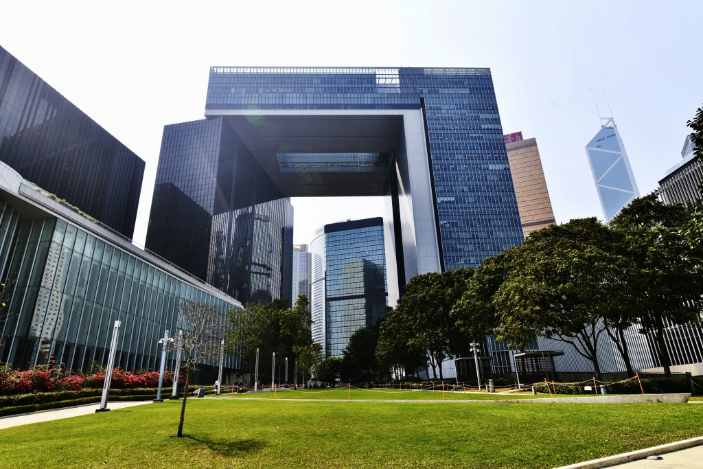 《2025年世界競爭力年報》,香港世界競爭力重返世界第三,其中政府效率「世二」。 《2025年世界競爭力年報》,香港世界競爭力重返世界第三,其中政府效率「世二」。