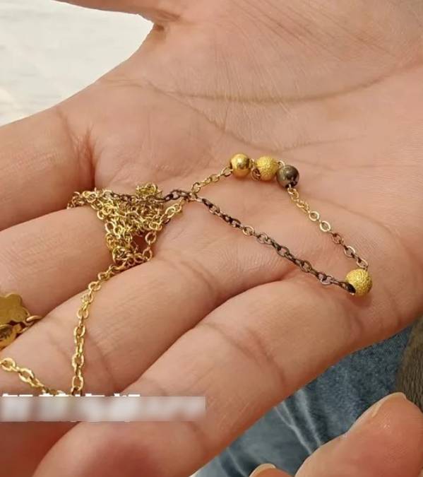 周大福發聲明指,涉事的假金鍊並非該公司產品。網圖 周大福發聲明指,涉事的假金鍊並非該公司產品。網圖