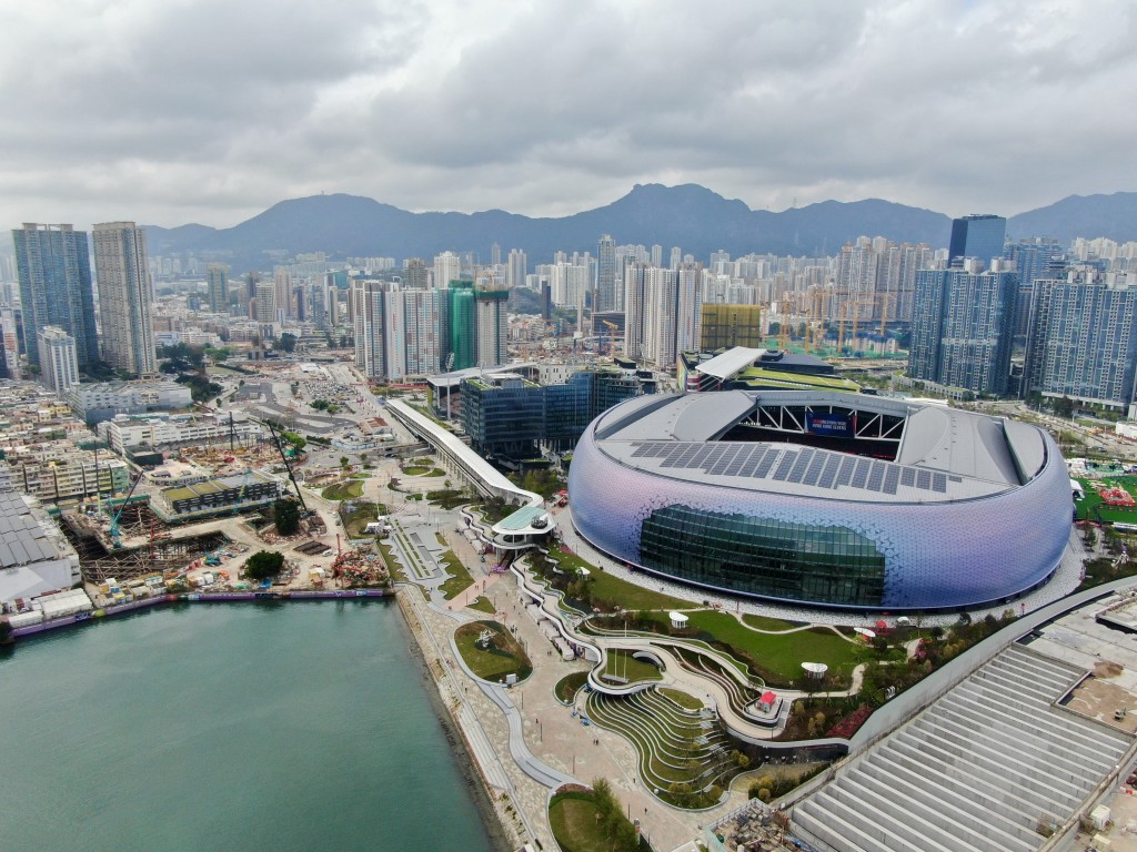 啟德體育園開幕9個月內,累計吸引逾700萬人次到訪,其中主場館累計逾160萬名觀眾人次。 啟德體育園開幕9個月內,累計吸引逾700萬人次到訪,其中主場館累計逾160萬名觀眾人次。