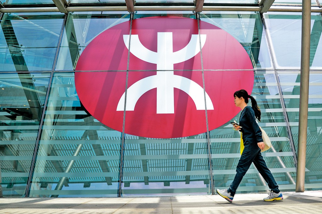 港鐵指出，香港未來要保持長遠的發展動能，關鍵在於人口、人才、產業、土地及交通五大發展要素的協同推進。