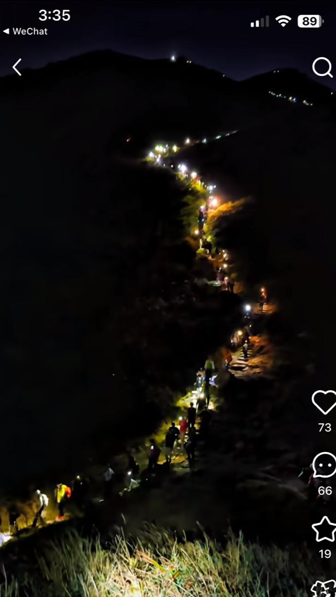 晚上人流仍不減。小紅書截圖