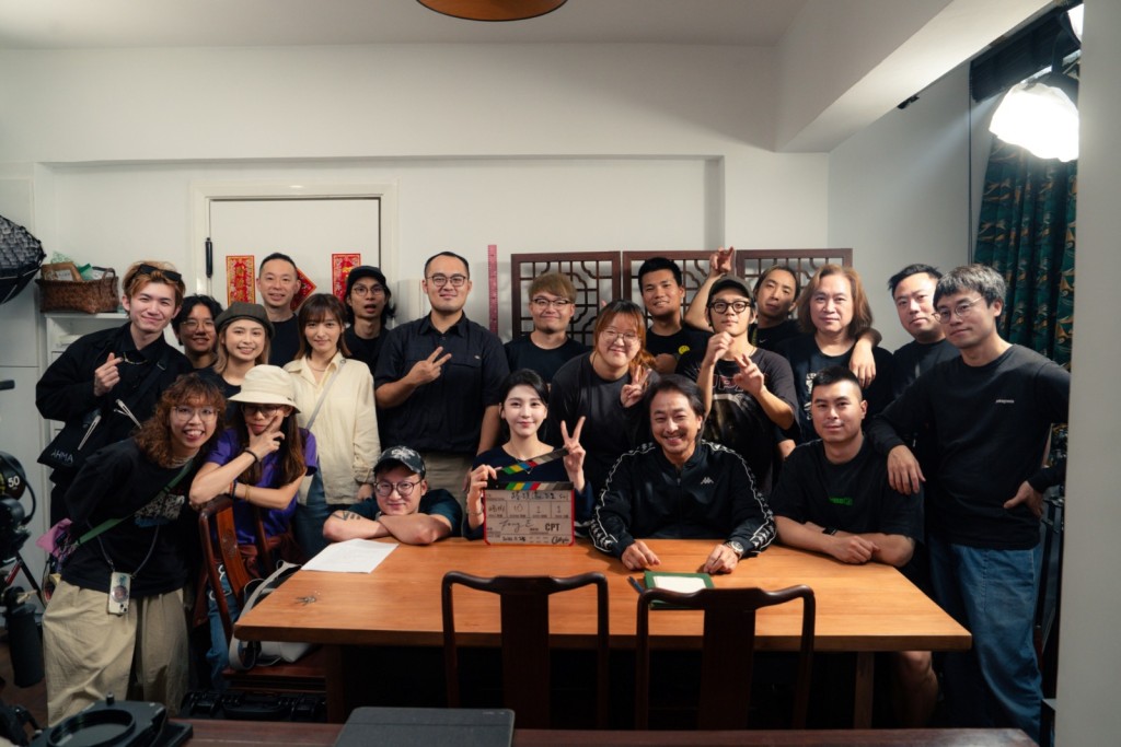 《路頭遠》由吳松芳導演、浮浪製作、張松枝與施匡翹主演。 《路頭遠》由吳松芳導演、浮浪製作、張松枝與施匡翹主演。