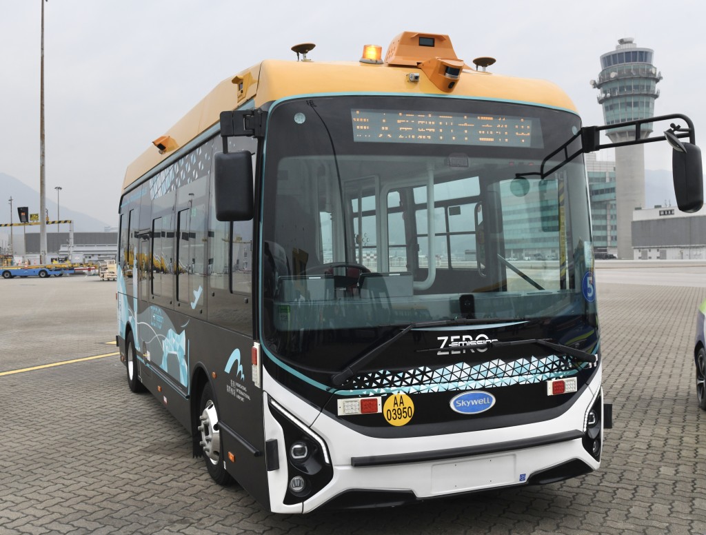 《施政報告》提到批出3個區域做自動駕駛車輛測試,包括在北大嶼山機場島。資料圖片 《施政報告》提到批出3個區域做自動駕駛車輛測試,包括在北大嶼山機場島。資料圖片
