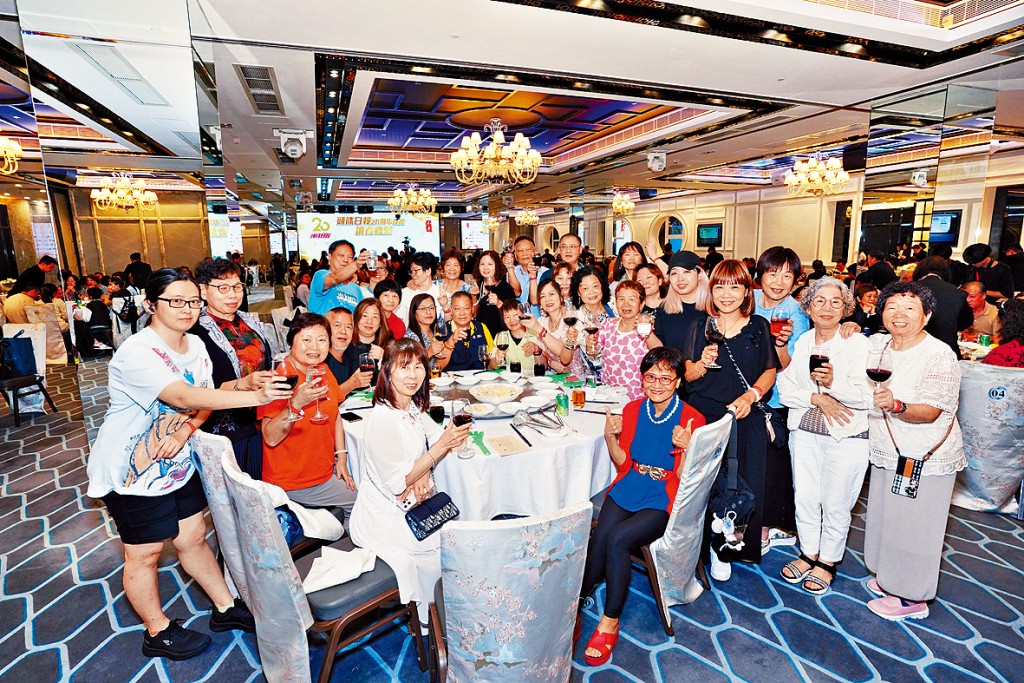 《頭條日報》 周年報慶 |讀者歡聚 一同再創高峰