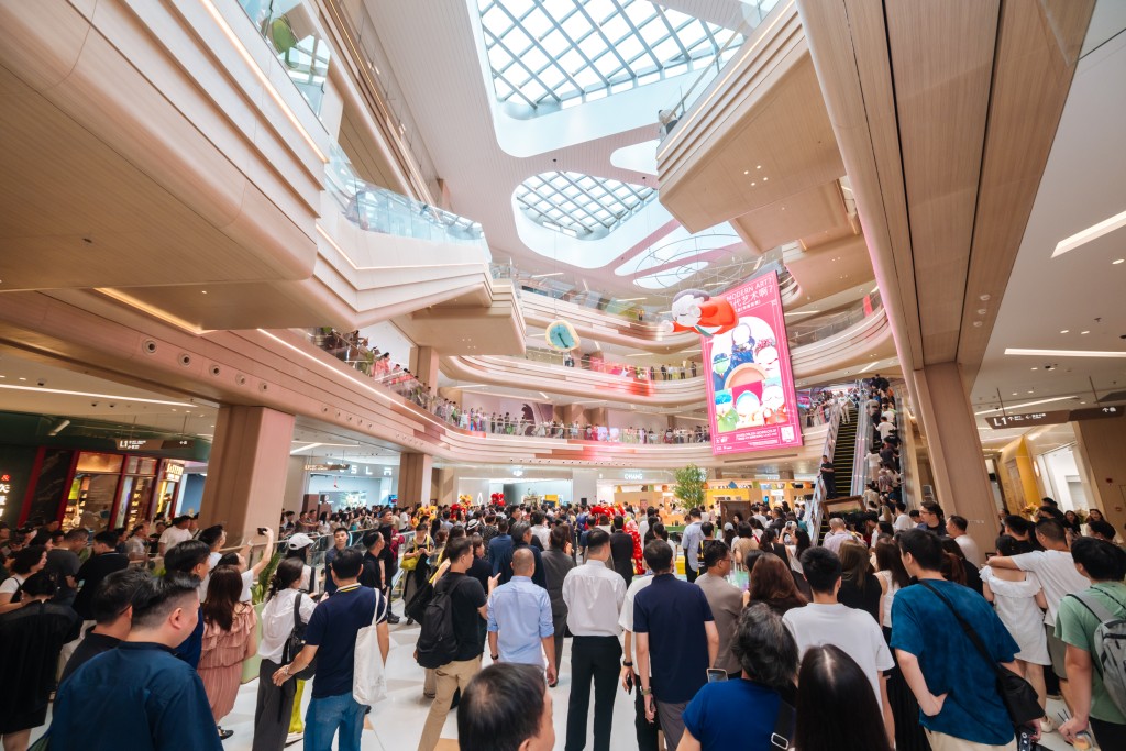 廣州漢溪 K11 購物藝術中心於 9 月底開幕,首周吸引近 70 萬人次到訪。 廣州漢溪 K11 購物藝術中心於 9 月底開幕,首周吸引近 70 萬人次到訪。