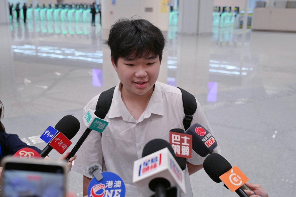 跨境學生楊同學。 跨境學生楊同學。