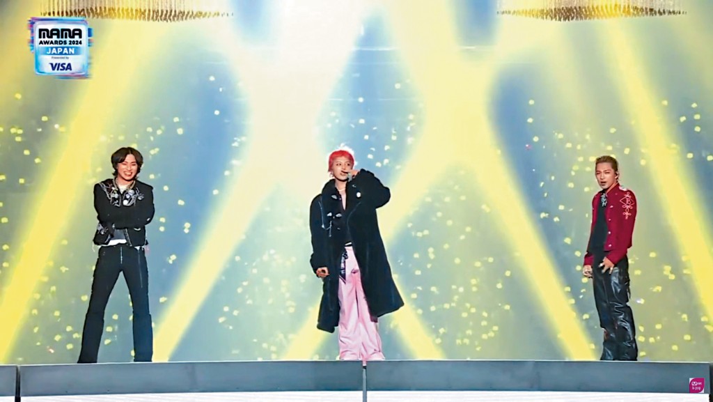 韓國天團BIGBANG久違在《MAMA》上合體，掀起高潮。