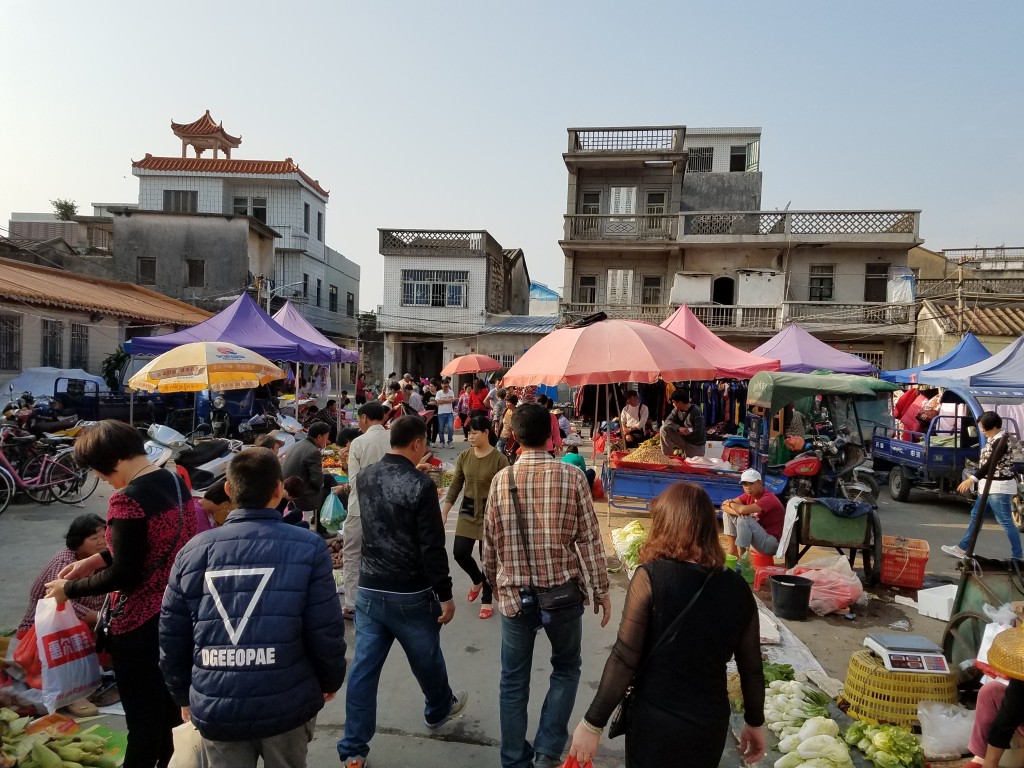 國務院總理李克強今年六月首度提出「地攤經濟」。資料圖片
