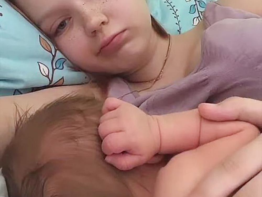 戴莉雅生产第一胎时,发文表示「梦想诞生」。网图