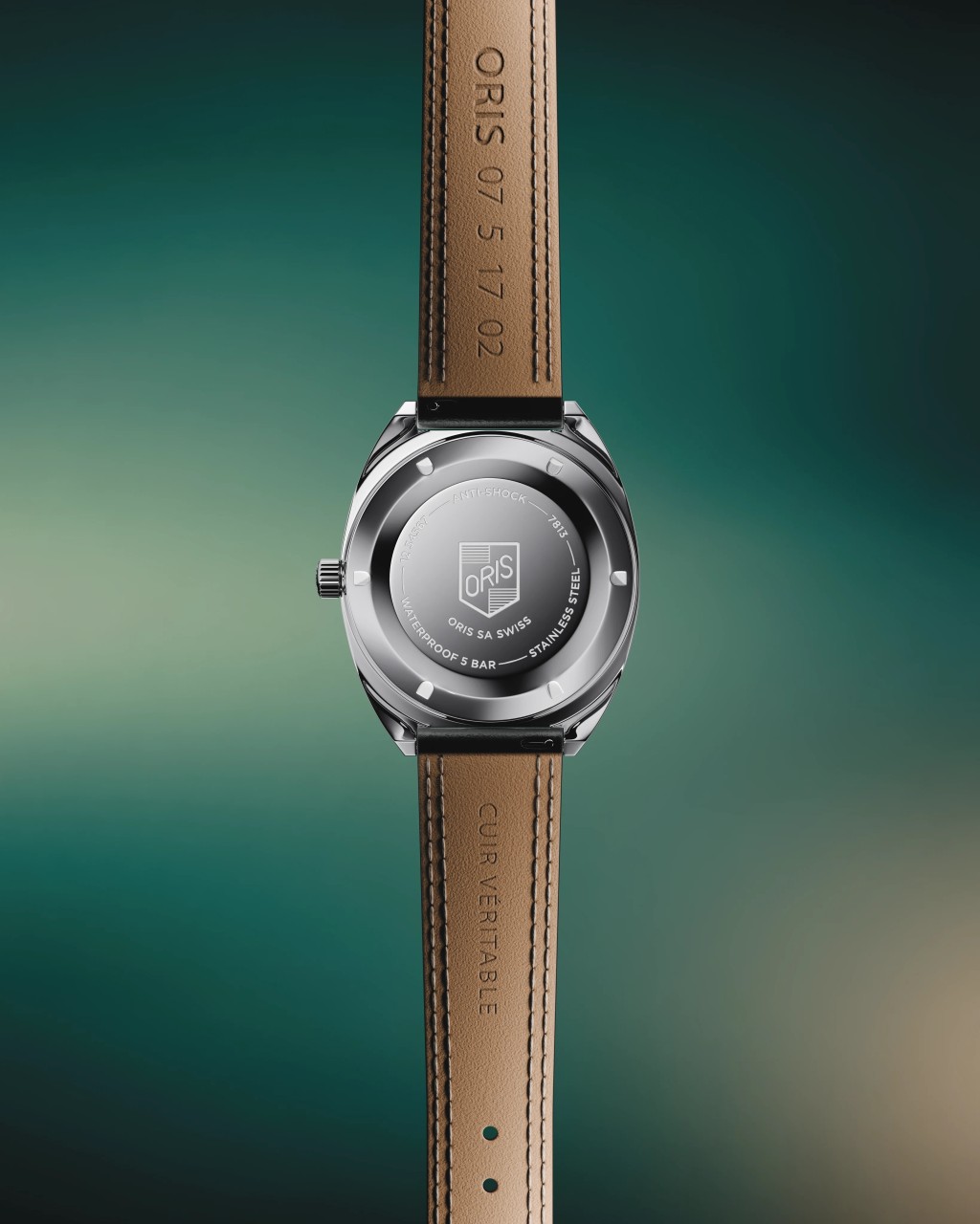 Oris Star特別版，搭載733-1自動上鏈機芯。