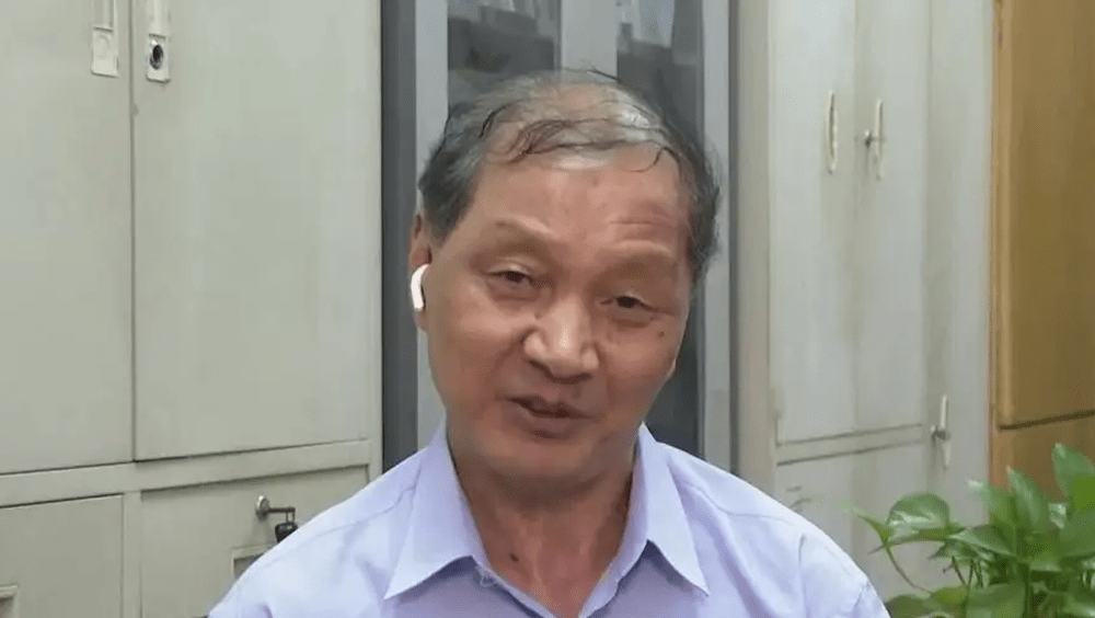 武漢病毒研究所楊占秋教授。