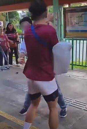拳拳到肉。fb 車cam L（香港群組）Soso Chan影片截圖 