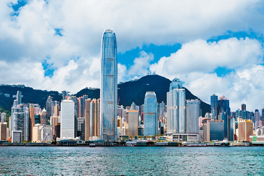 本港對各地人才有一定吸引力。