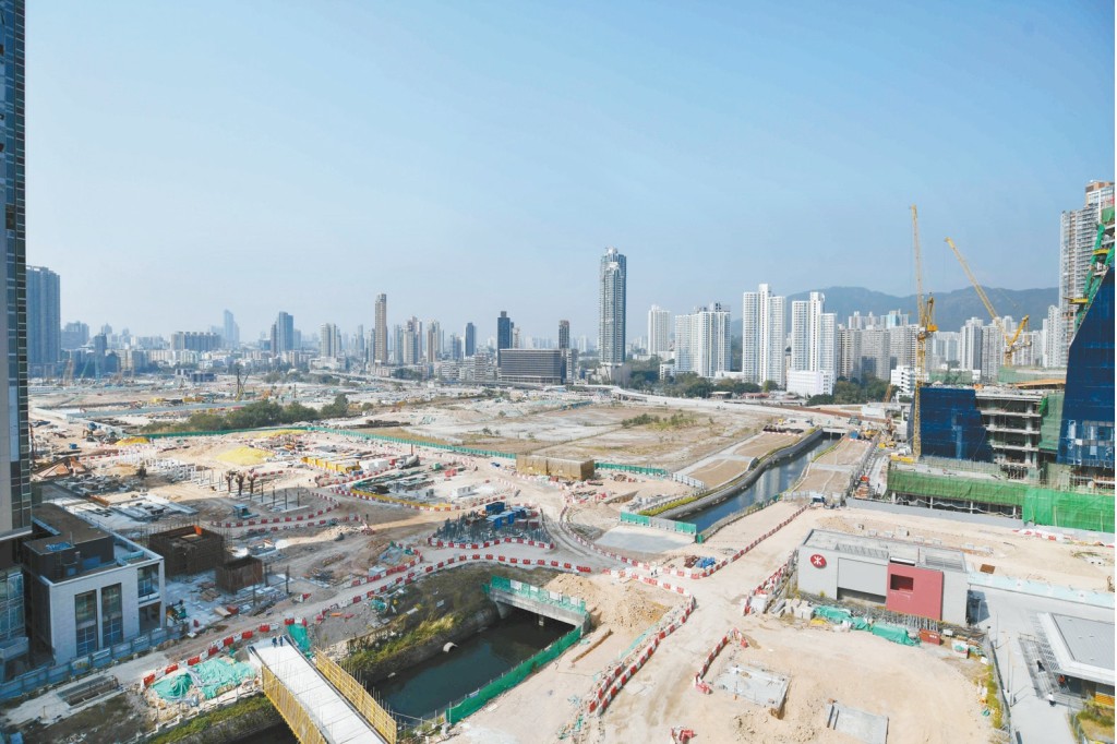 景觀方面,單位可望港鐵啟德站及附近一帶市景。