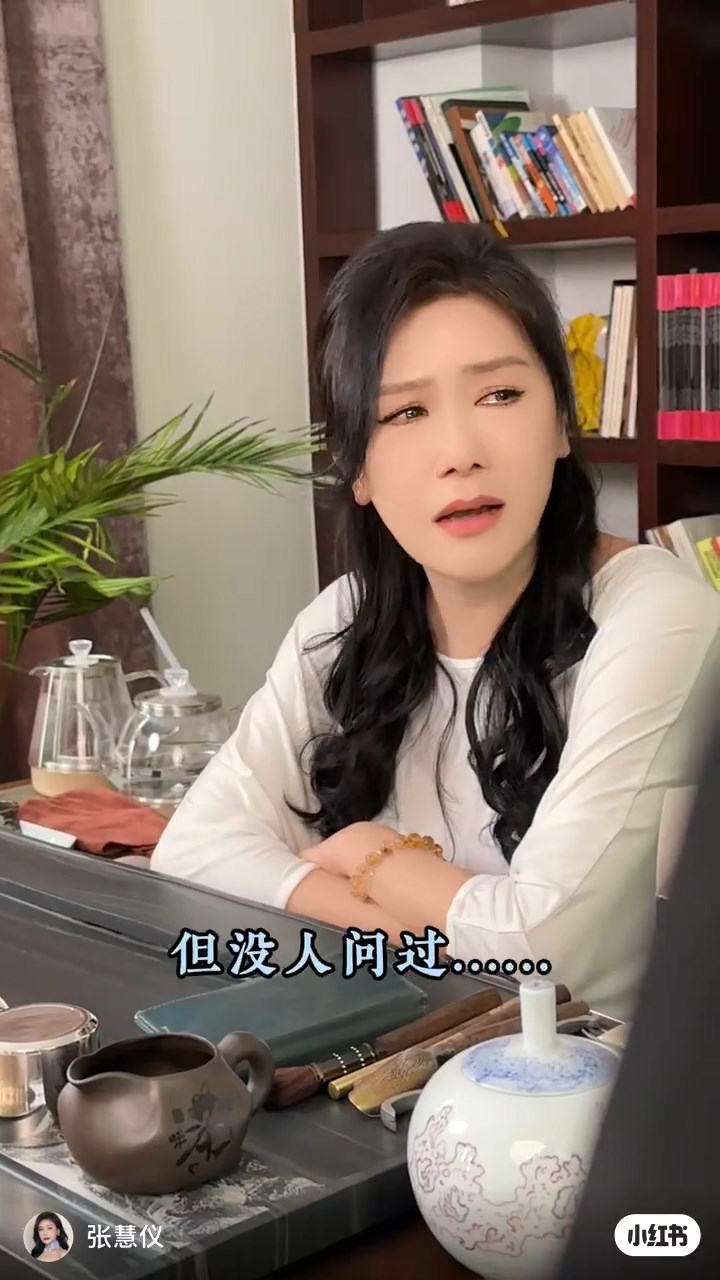 張慧儀獨力照顧養子。 張慧儀獨力照顧養子。