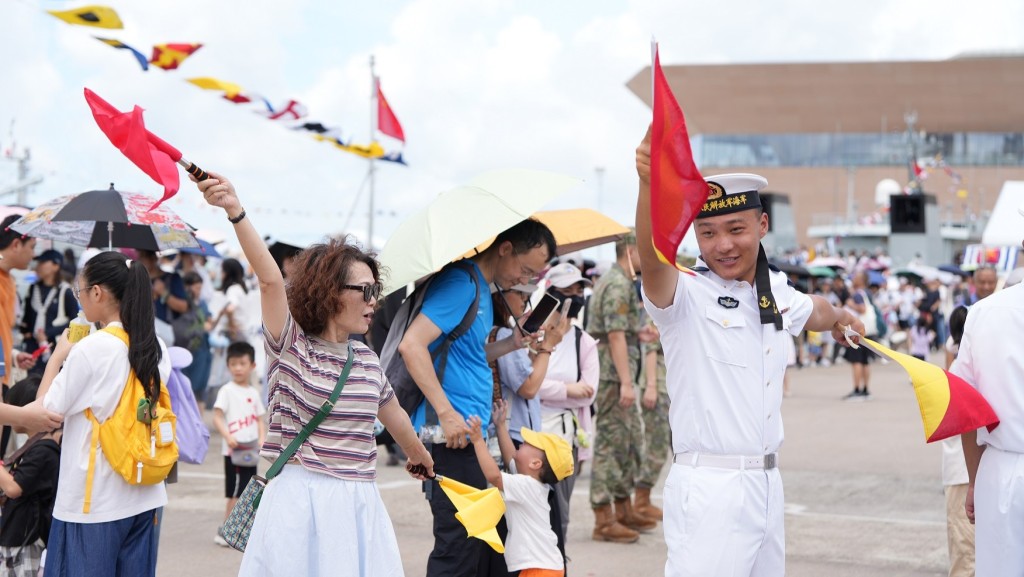 回歸29周年︱駐港解放軍軍營6.20起分批開放參觀 6.16起登記預約 即睇三大場地開放時間（圖解免費飛領取攻略）