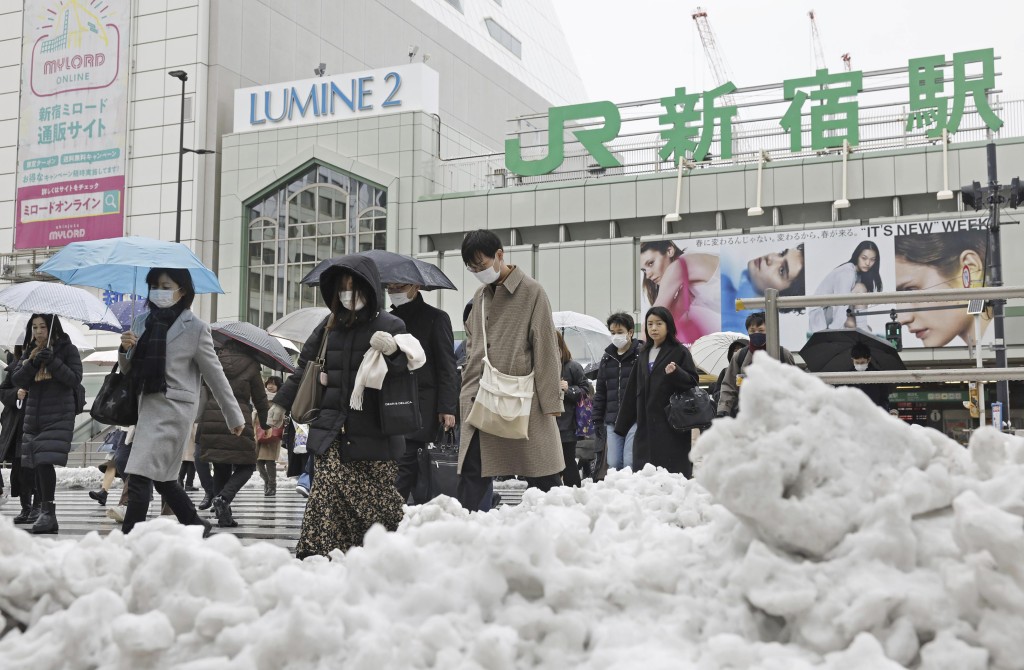 東京都心觀測到7厘米厚的積雪。美聯社