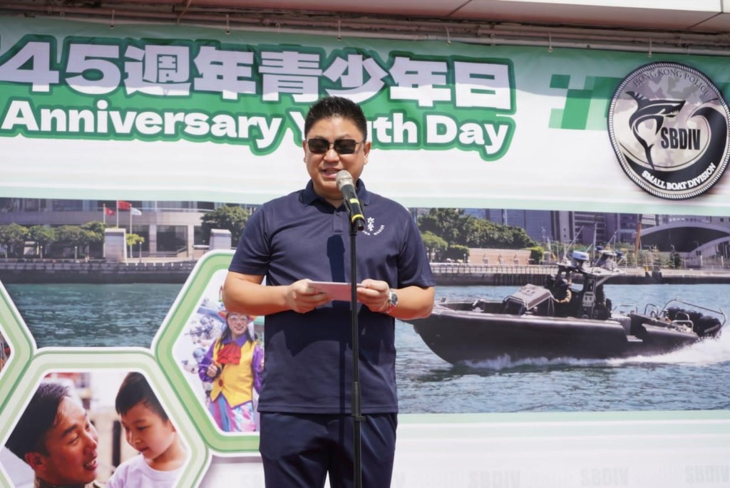 水警總區指揮官吳卓衡助理處長及水警吉祥物「Max」主持開幕儀式。