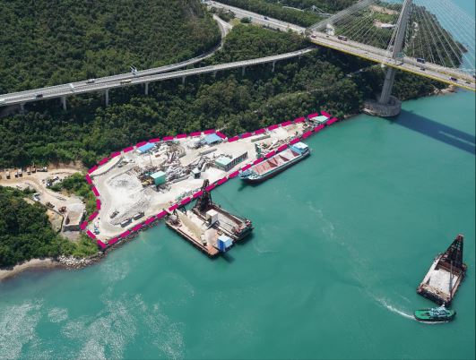 牛角灣地盤將存放和處理石料、配製混凝土 和生產瀝青。