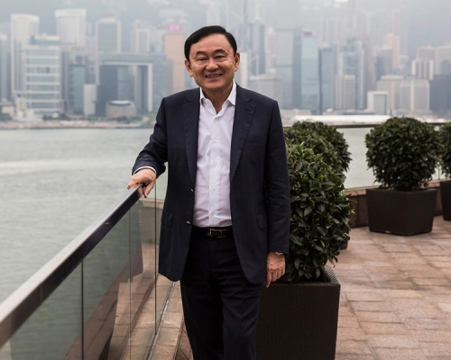 他信昨日在香港受訪，指控軍方非法操縱選舉。