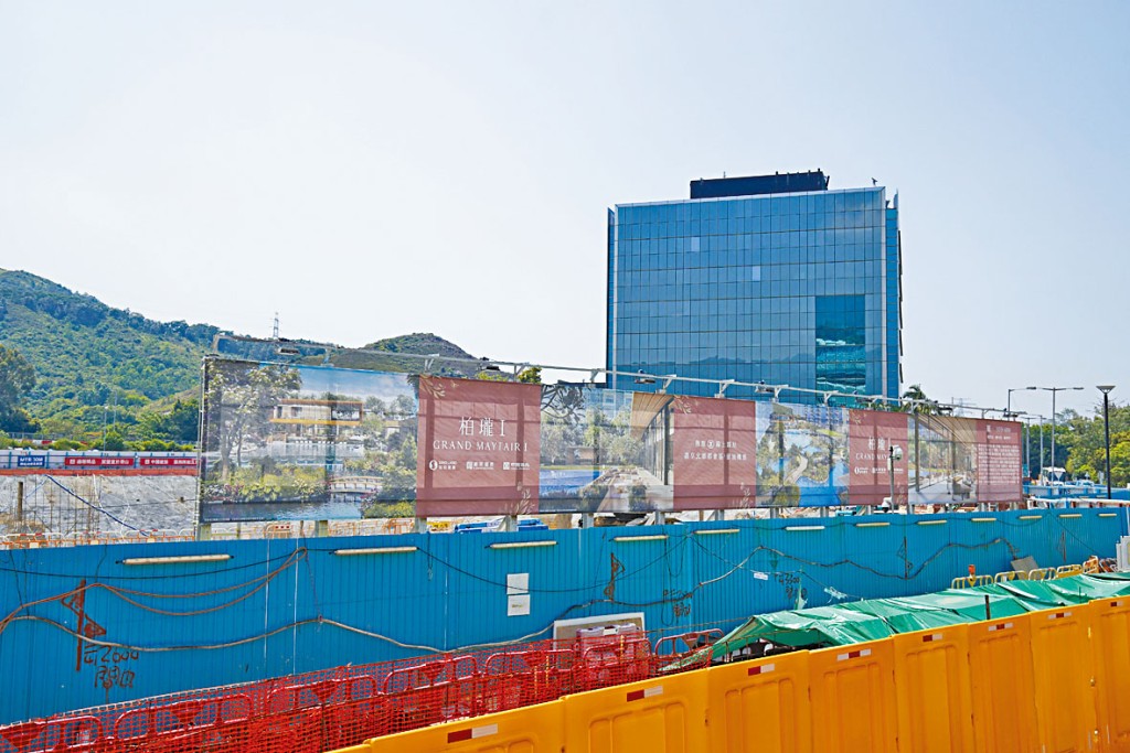 錦上路站柏瓏II連沽2伙3房戶,共涉資逾2616萬。