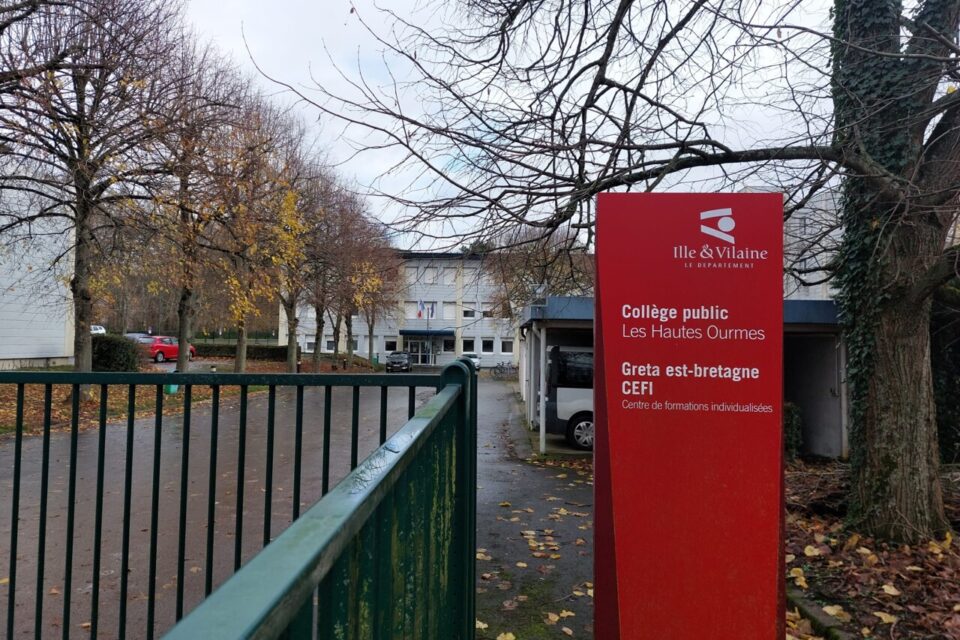 發生女生圖殺教師事件的法國初中。網上圖片