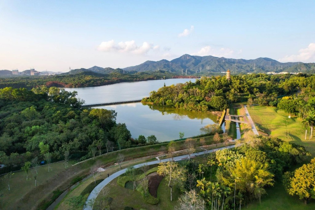 33. 環西麗湖綠道（碧道） 深圳首個綠道碧道二合一生態廊道 